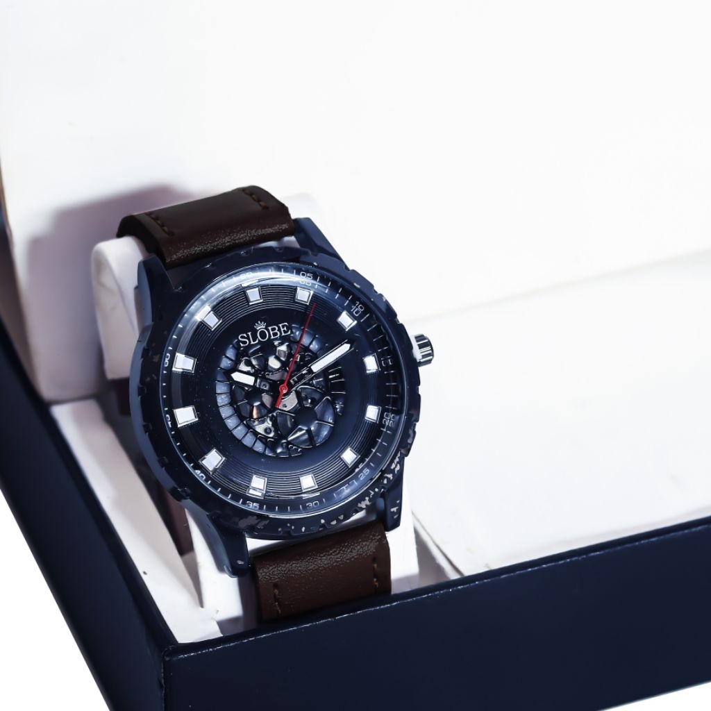 SLOBE Jam Tangan Pria Dan Wanita Kulit | Analog Free Box Kode 2.30