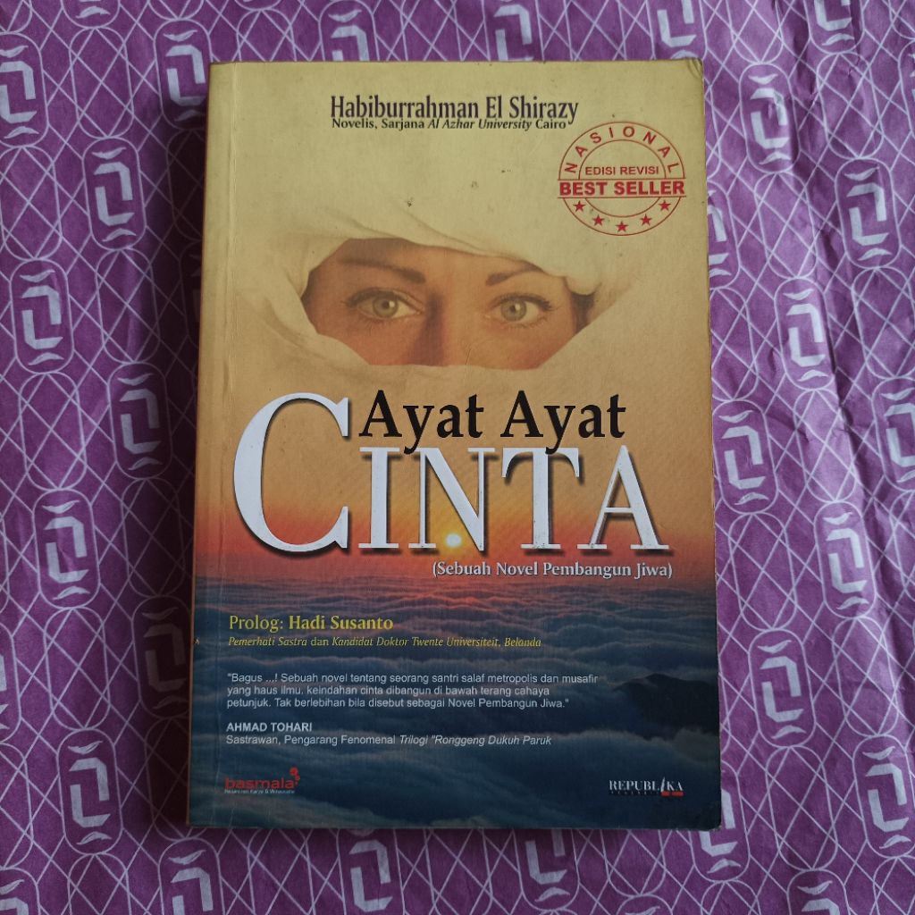 Buku Novel Ayat-ayat Cinta