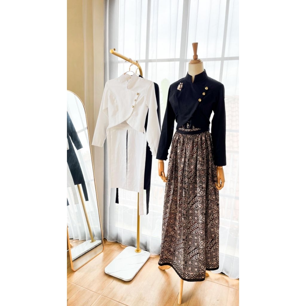 Kebaya Janggan crop