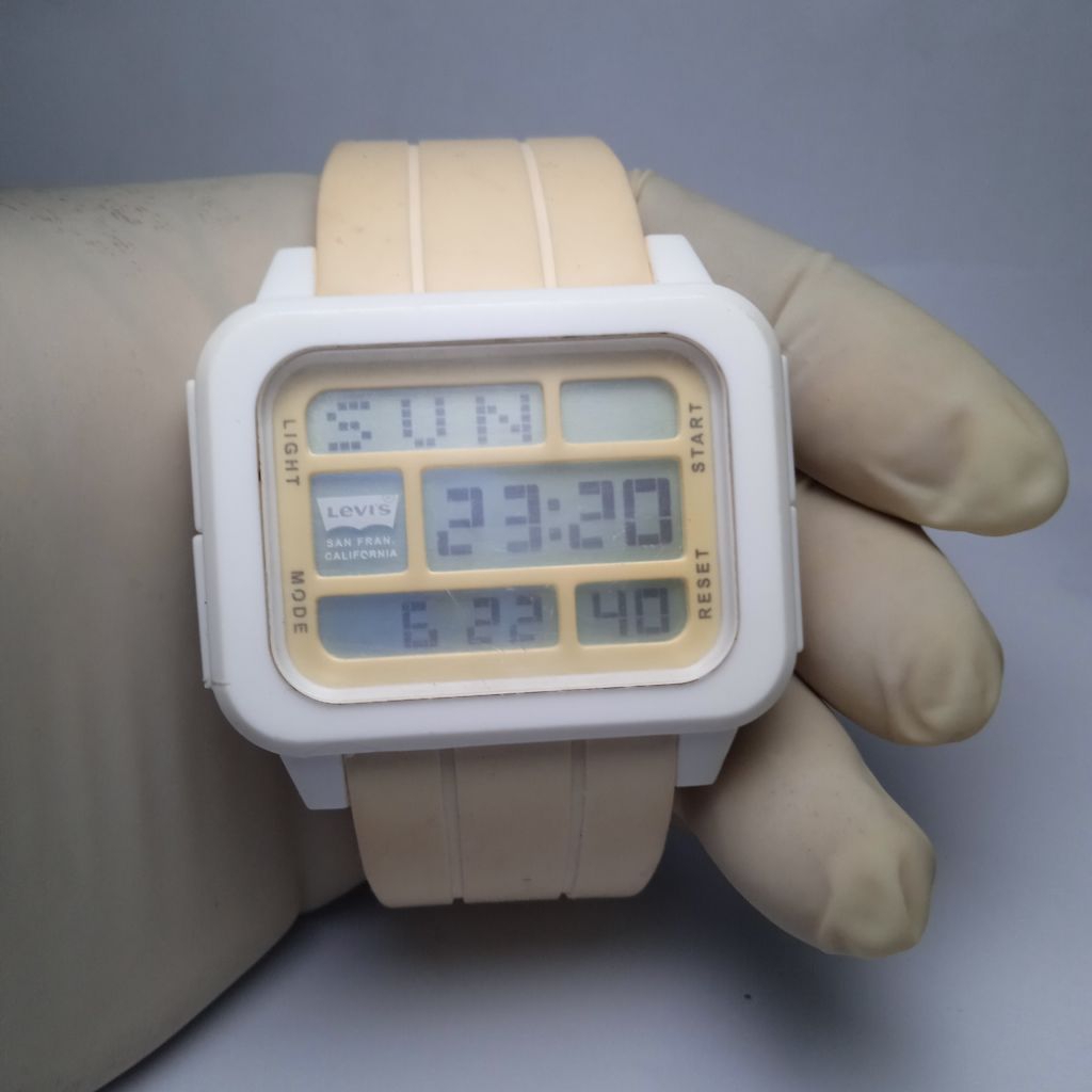 jam tangan levis. original