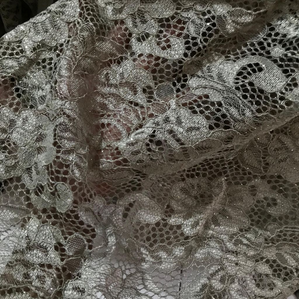 Kain brokat Lace ~ kain brokat tulang Lace ~ kain kebaya