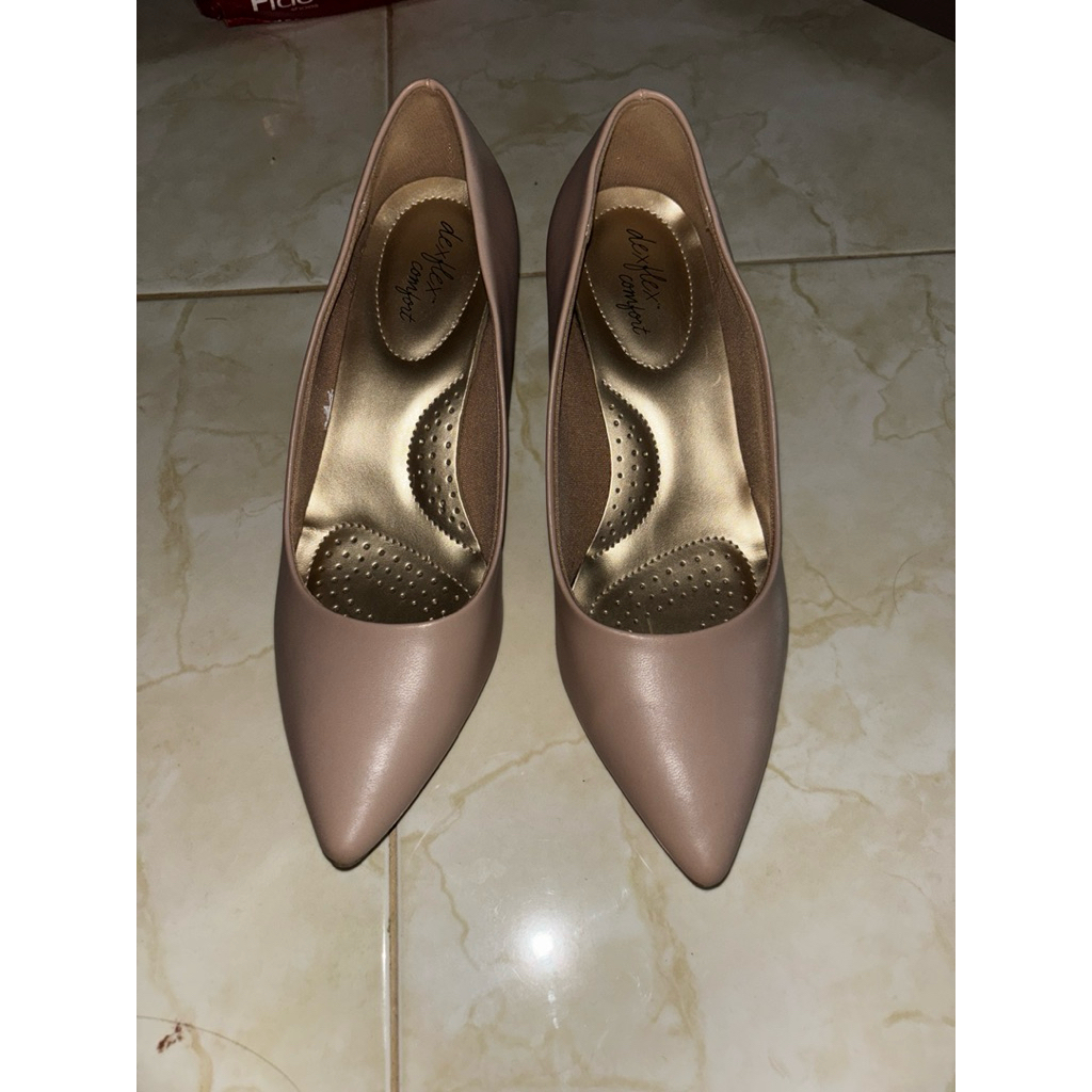 [preloved] sepatu high heels merk dexter comfort (payless)