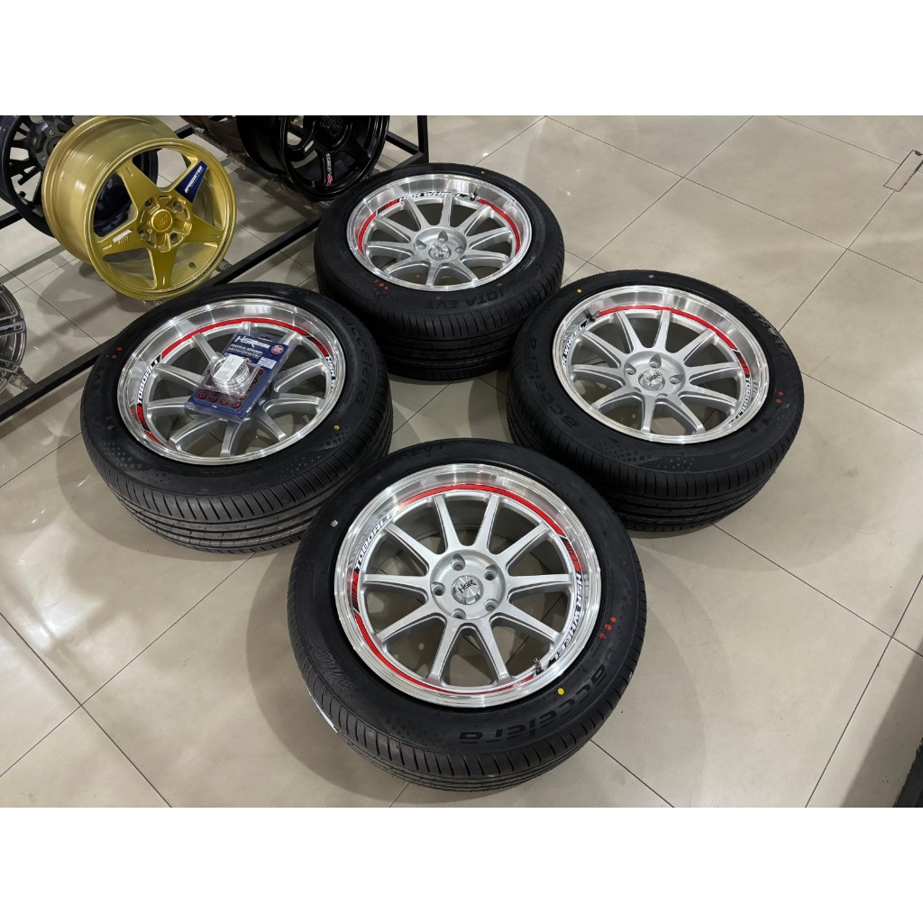 Paketan Velg Baru Ring 18 Dan Ban Baru untuk mobil Innova Rush Terios Xpander Hrv Civic Zenix Crv dl