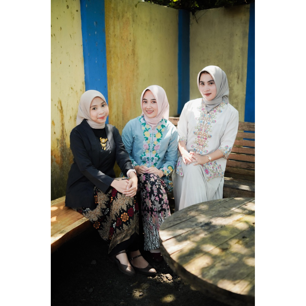 KEBAYA KARTINI MODERN KATUN PREMIUM TERBARU