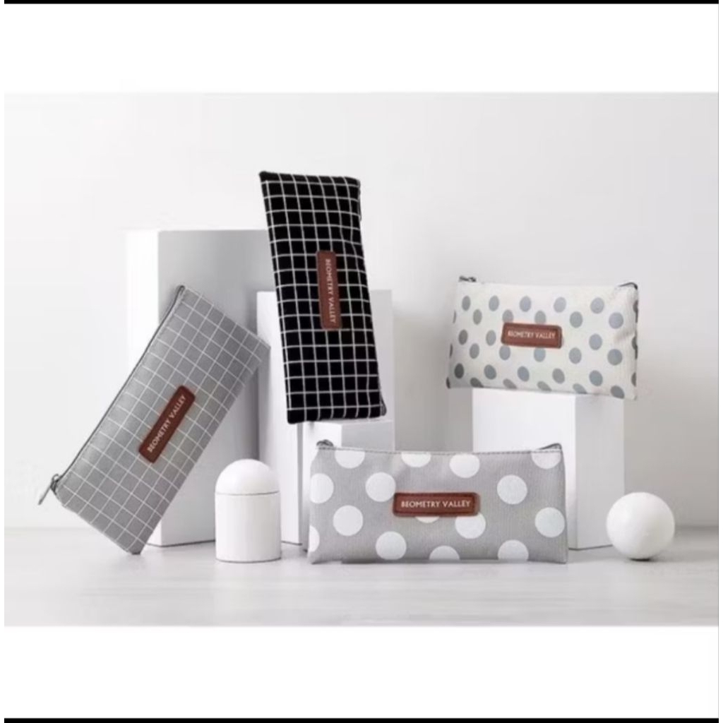 

tempat pensil sablon geometry terbaru