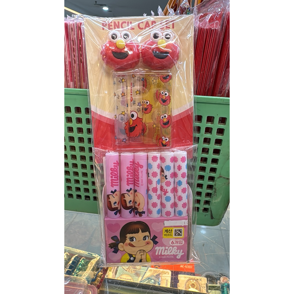 

tutup pencil cap sesame street milky
