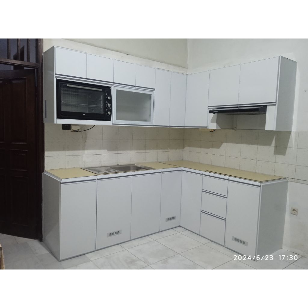 Kitchenset Aluminium ACP / framelis putih, acp white glossy