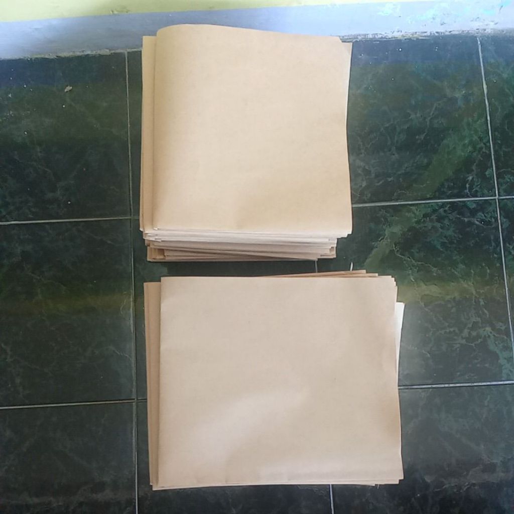 

Kertas Coklat Lebar