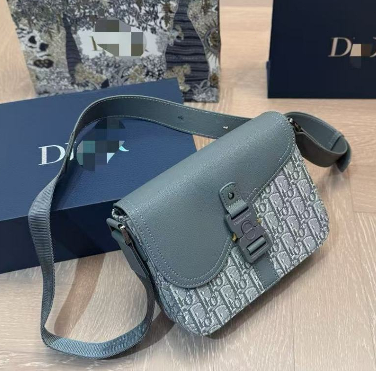 D0R Essentials Mini Saddle Bag with Shoulder Straps 2 Colour tas selempang pria kekinian limited edi