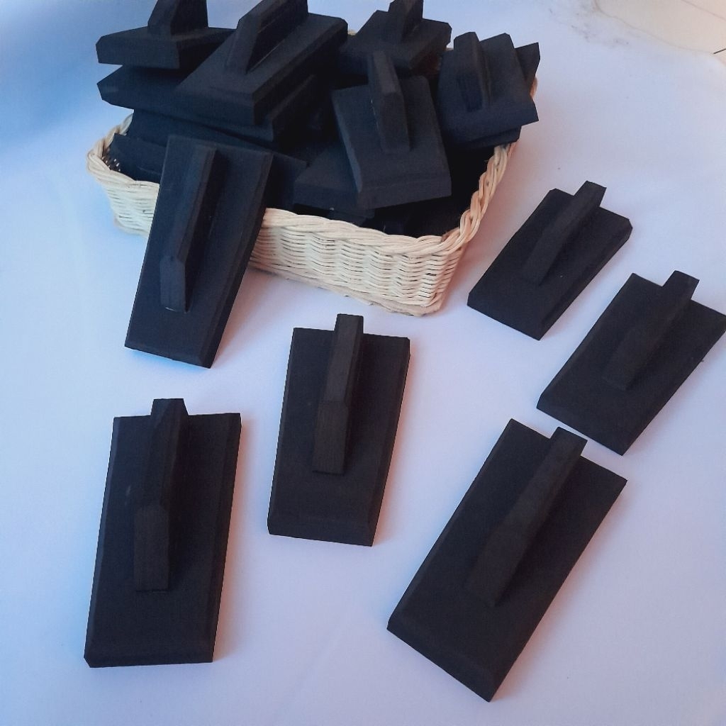 Roskam spon penggosok penghalus acian