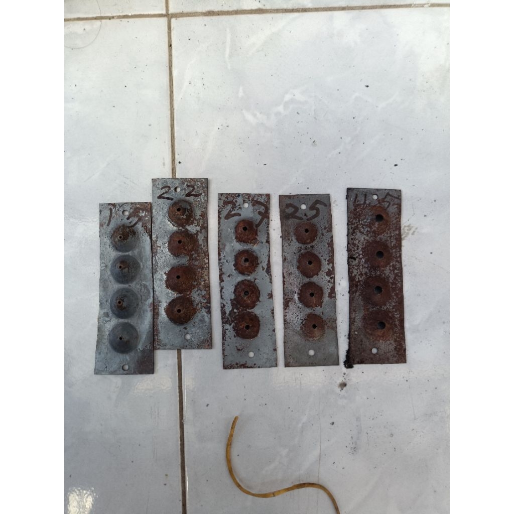 PISAU SERUT BAMBU UNTUK RUJI DAN LAYANGAN