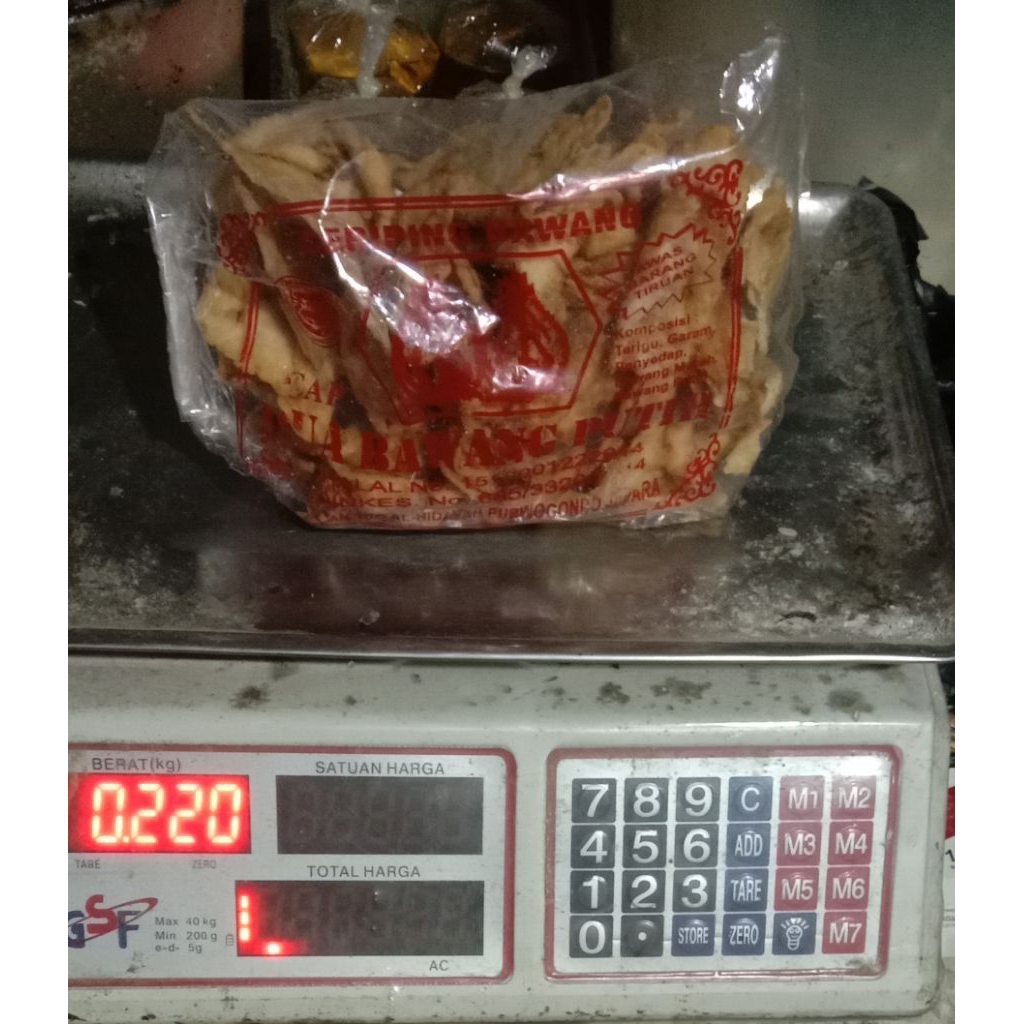 

(cemilan khas Jepara)kripik bawang,emping bawang cap dua bawang