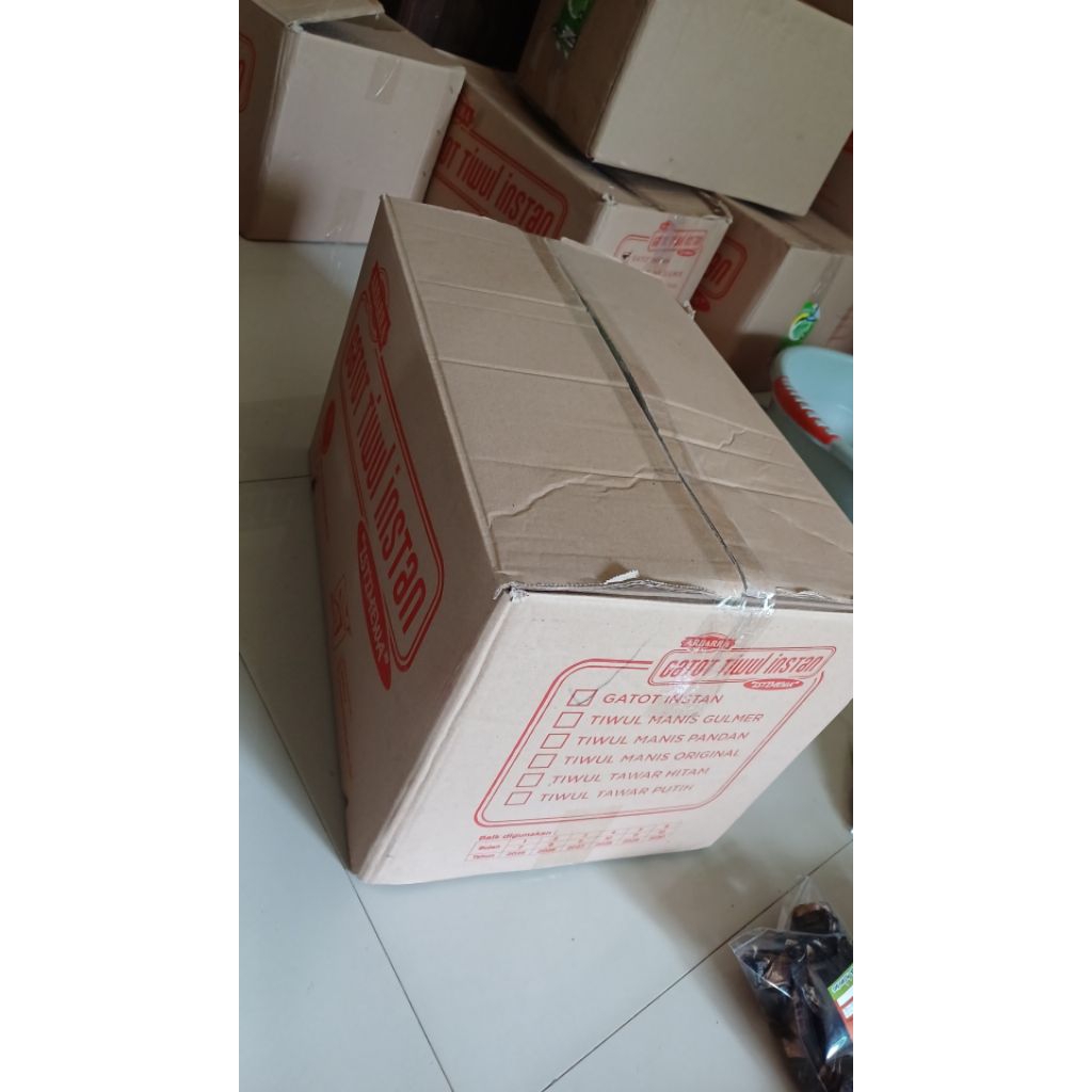 

Forcysn Gatot Tiwul Paket Hemat 1 Karton Isi 40 Pcs