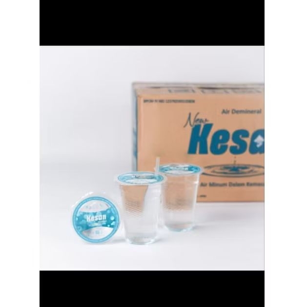 

Air minum murni dan bersih kesan demineral