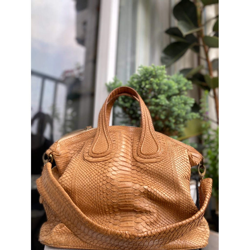 Tas Kulit ular asli