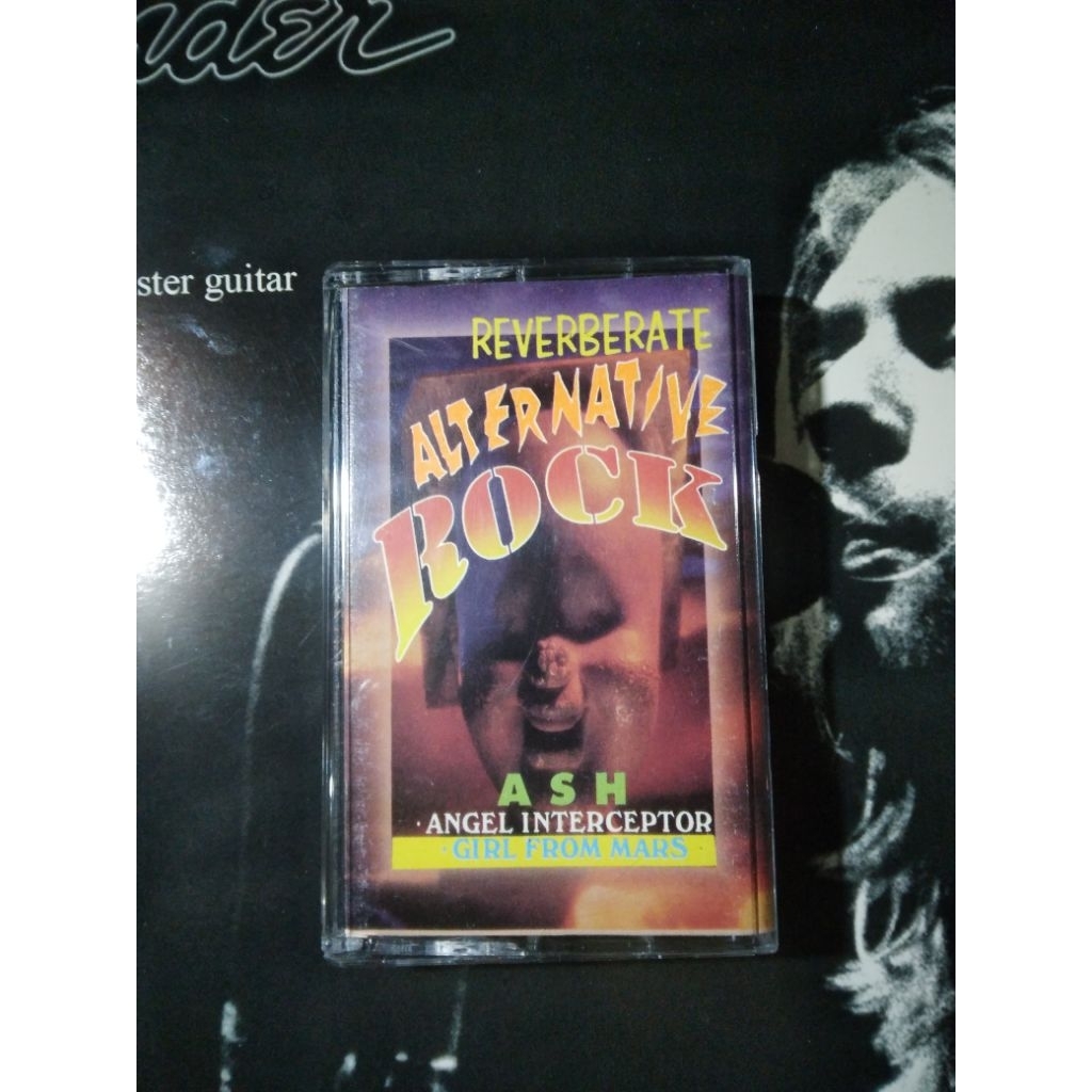 kaset alternative rock reverberate compilation (NOFX,ASH,Shelter,dll.)/cassette tape alternatif rock