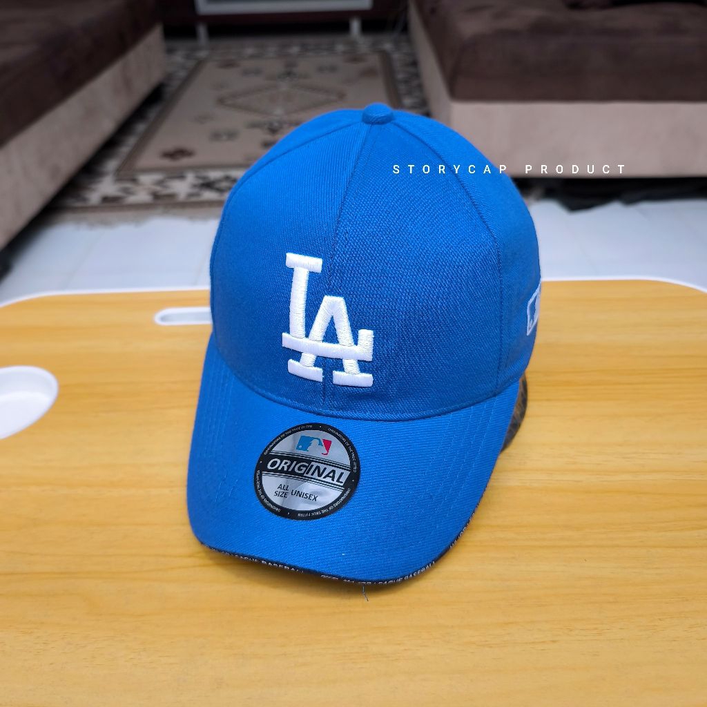 TOPI BASEBALL DISTRO LOGO LA - TOPI BASEBALL PRIA WANITA BORDIR LA BIRU