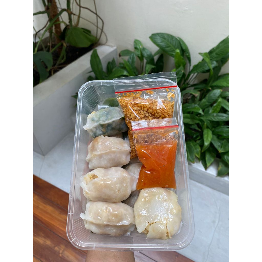 

CHOIPAN BOSS ENAK - Choipan Frozen halal khas singkawang dengan taburan bawang yang melimpah