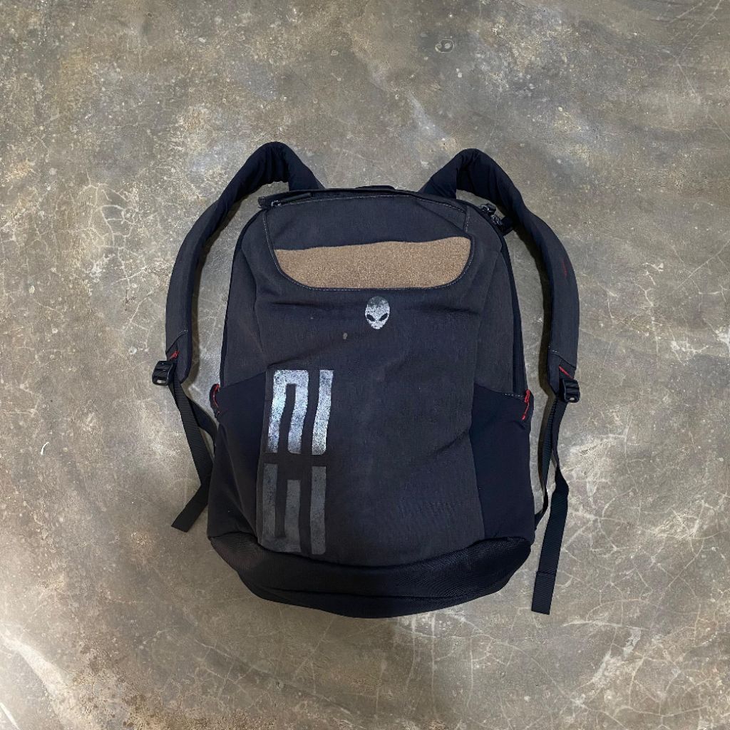 DELL Alienware M17 Pro Gaming Laptop Backpack 15-Inch To 17-Inch, Gray Black second