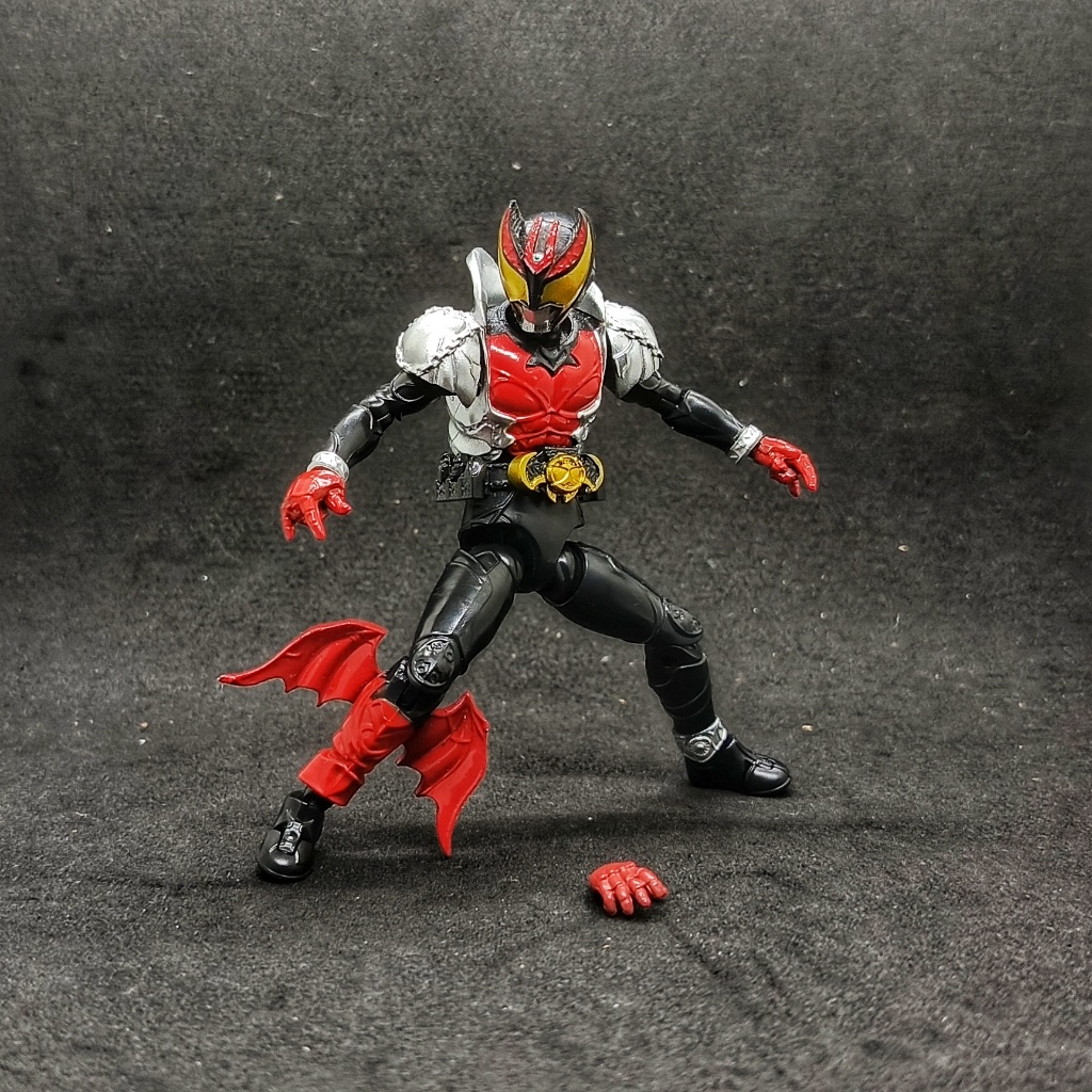Shodo Kamen Rider Kiva Bandai Action Figure Bukan SHF RKF Gundam