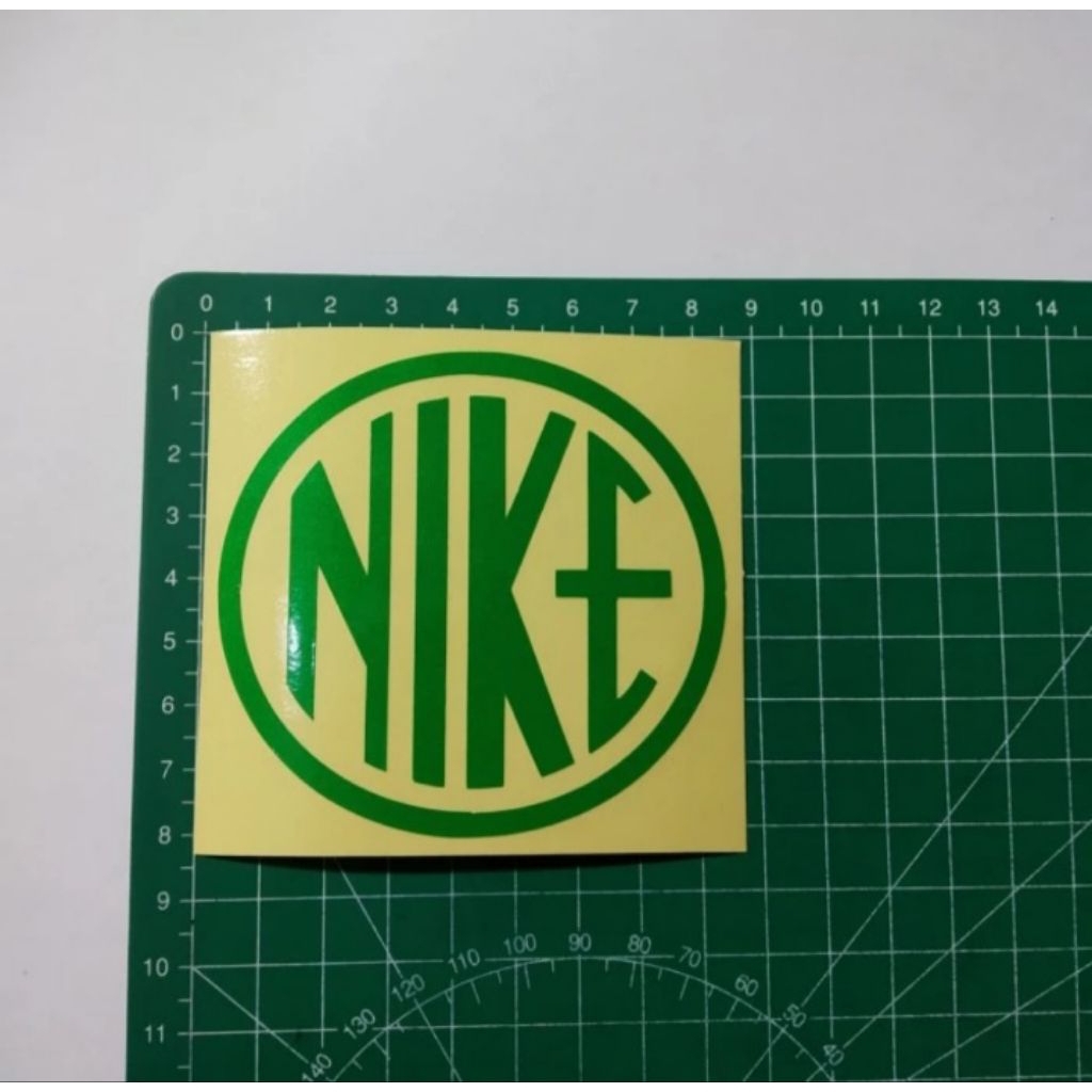 stiker cutting nike