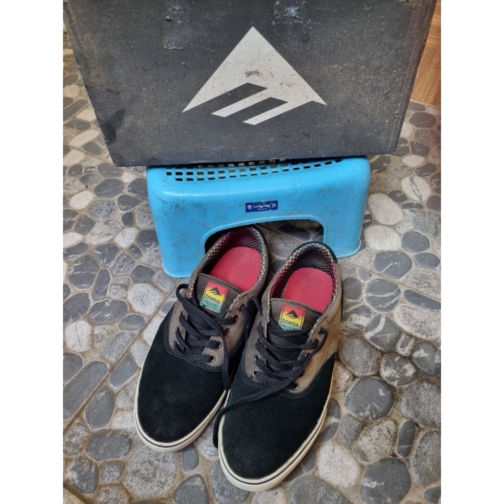 sepatu emerica provost