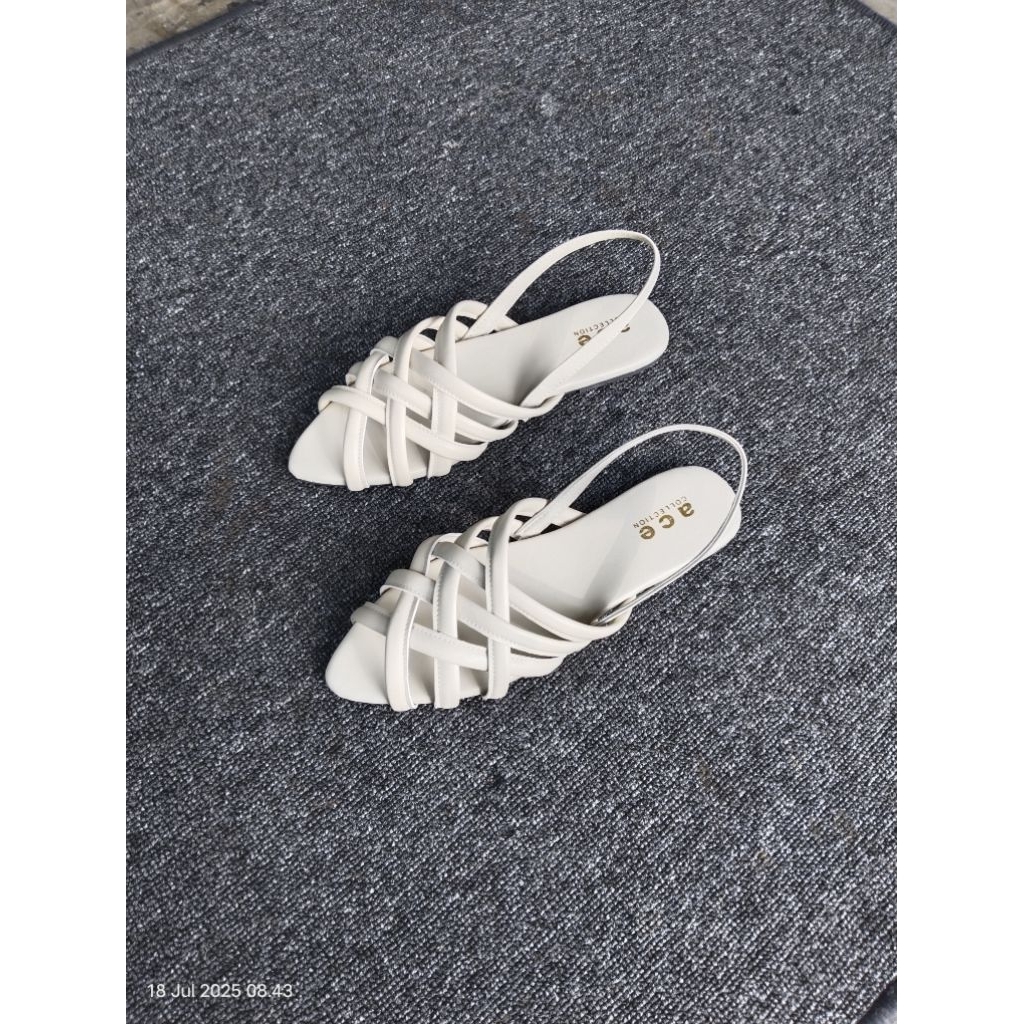 Sandal wanita sandal teplek model kekinian sol non slip