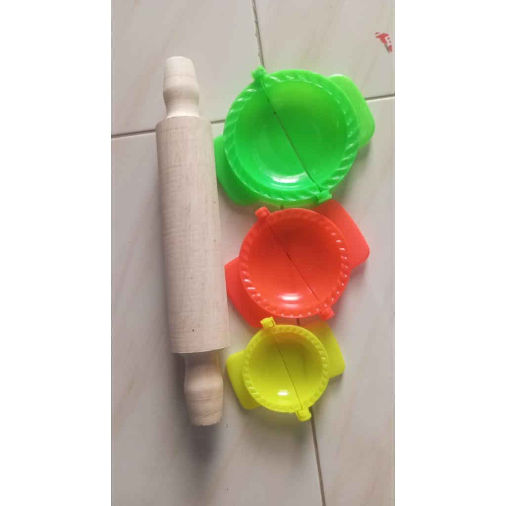 CETAKAN PASTEL sedang besar jumbo dan ROLPIN besar kayu