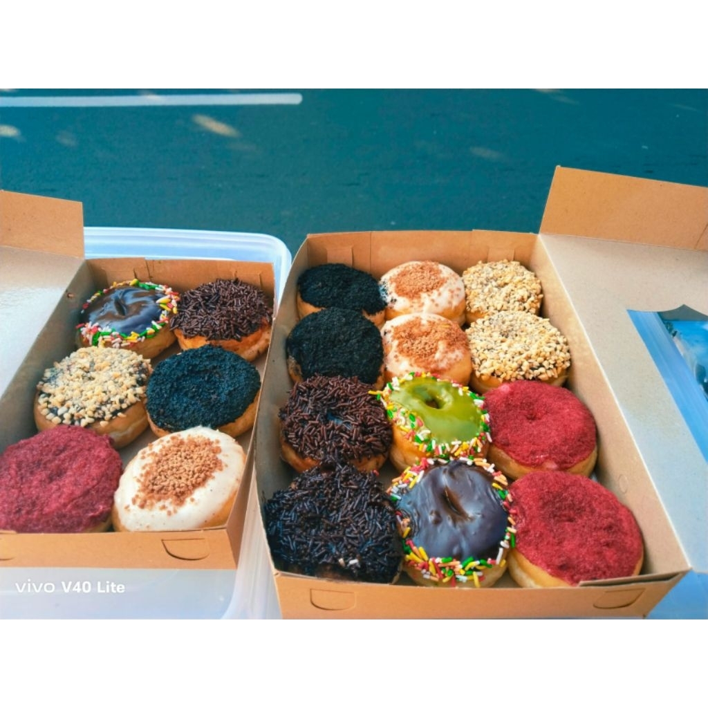 

Donat Kentang Empuk dan Lembut isi 1 Lusin 12 pcs BY Snack Sneck JKTA