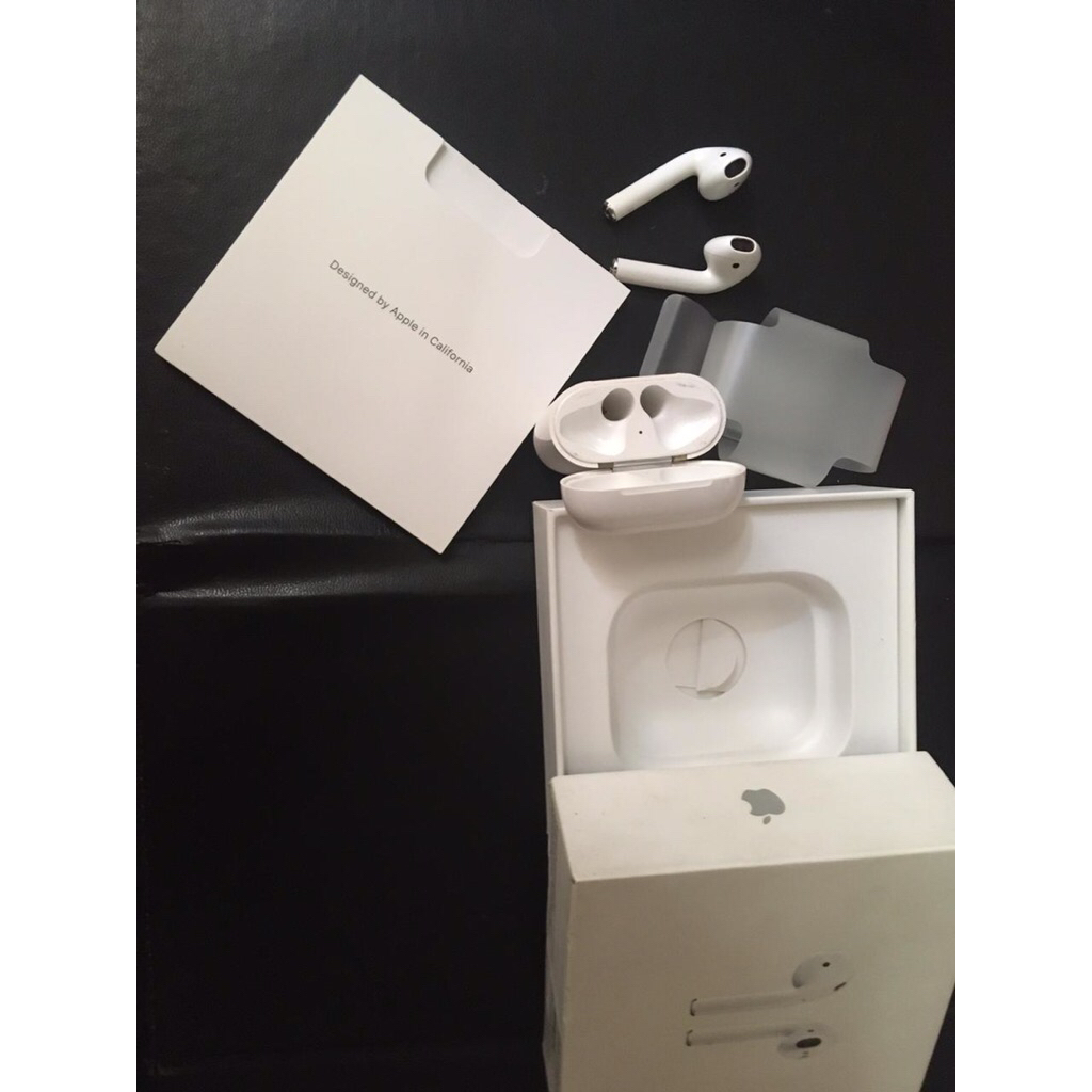 Airpods With Wireless Charging Case