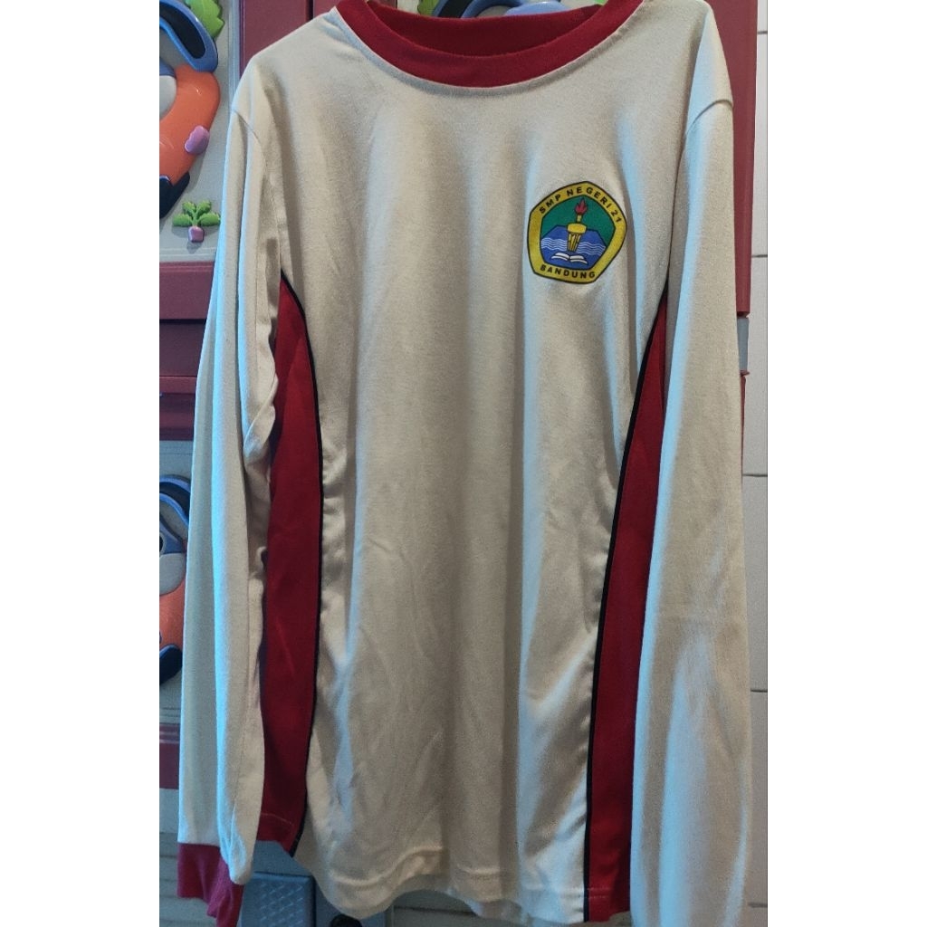 Seragam Olahraga SMA Preloved bekas