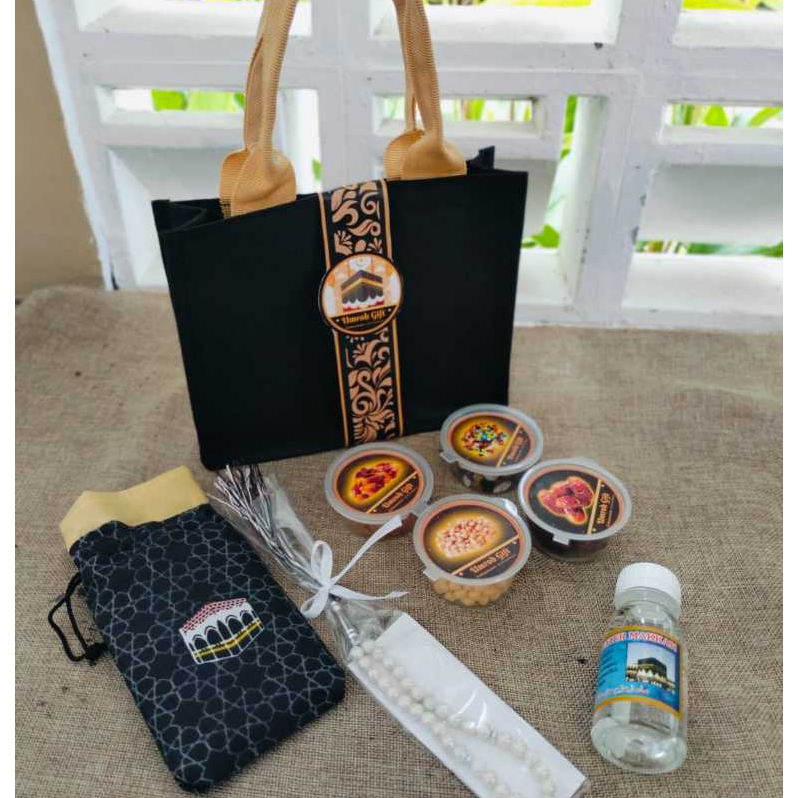 

Paket Oleh Oleh Gift Hadiah dari Umroh Haji Mekkah Super Premium
