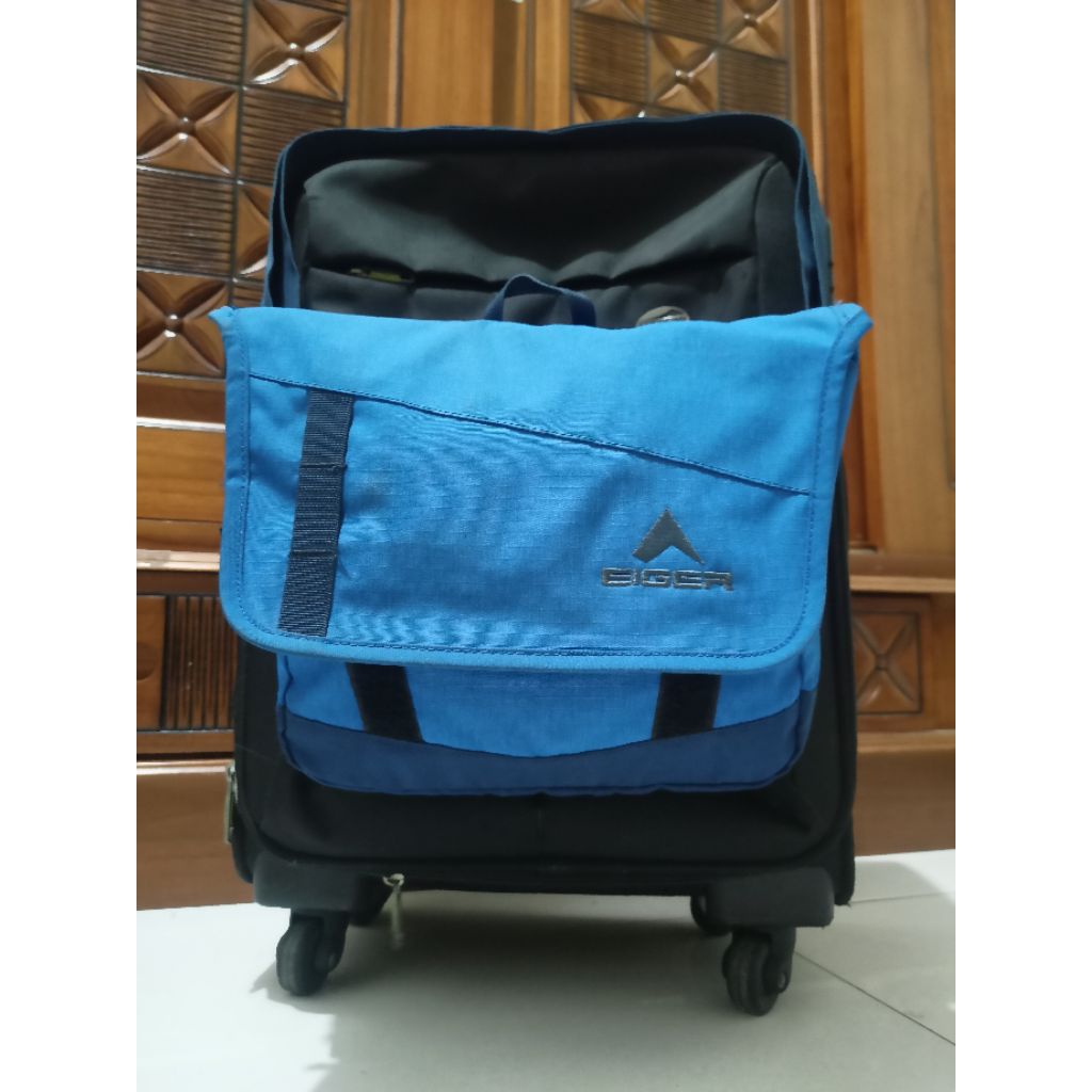 tas Eiger selempang biru