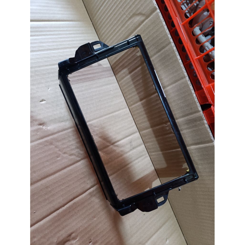 frame head unit Toyota fortuner vrz original