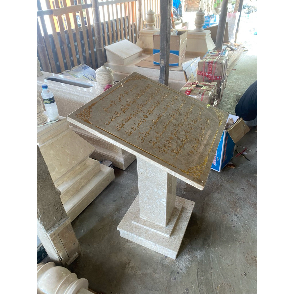 

Prasasti Papan Nama Peresmian Batu Marmer