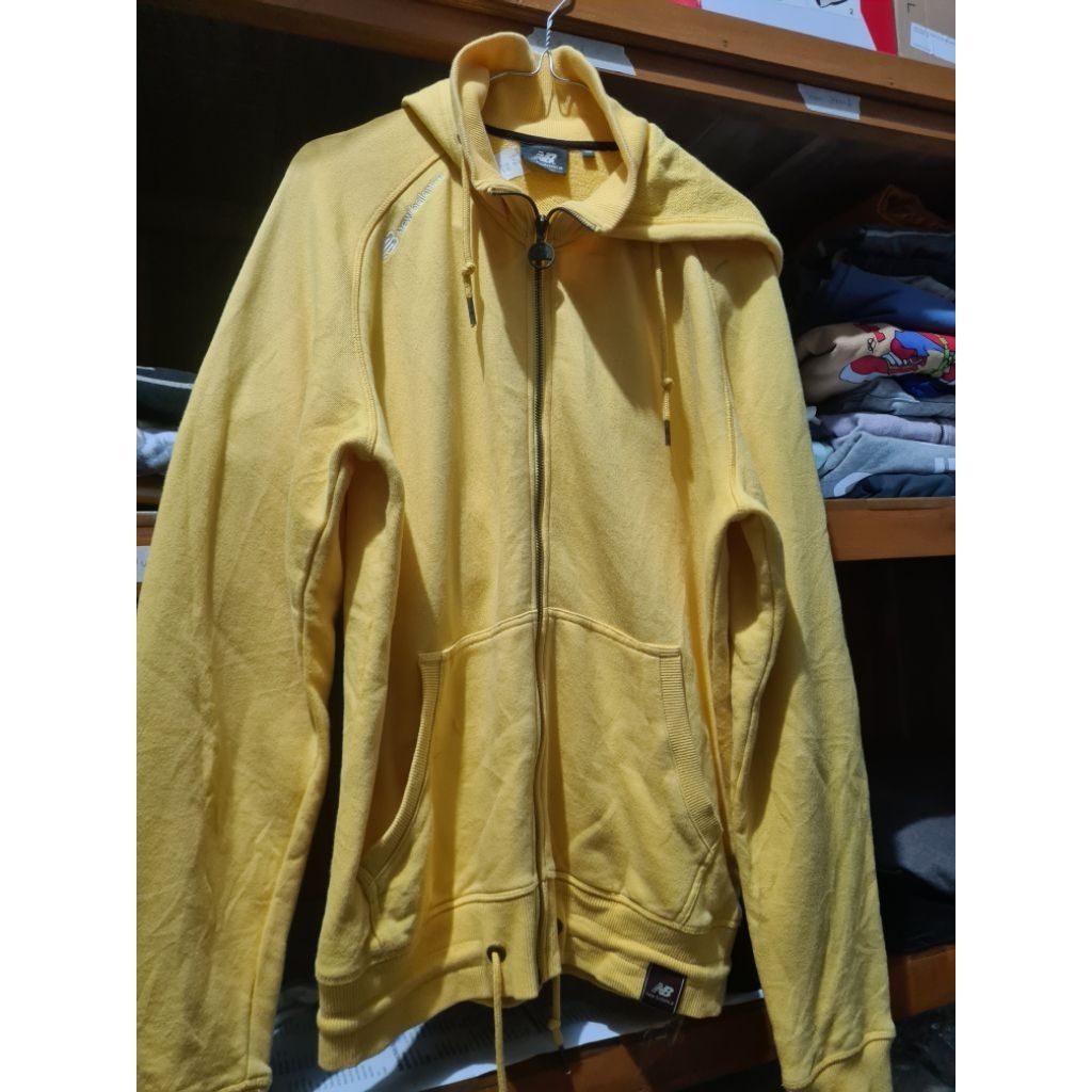 Hoodie nb second,hoodie nb preloved