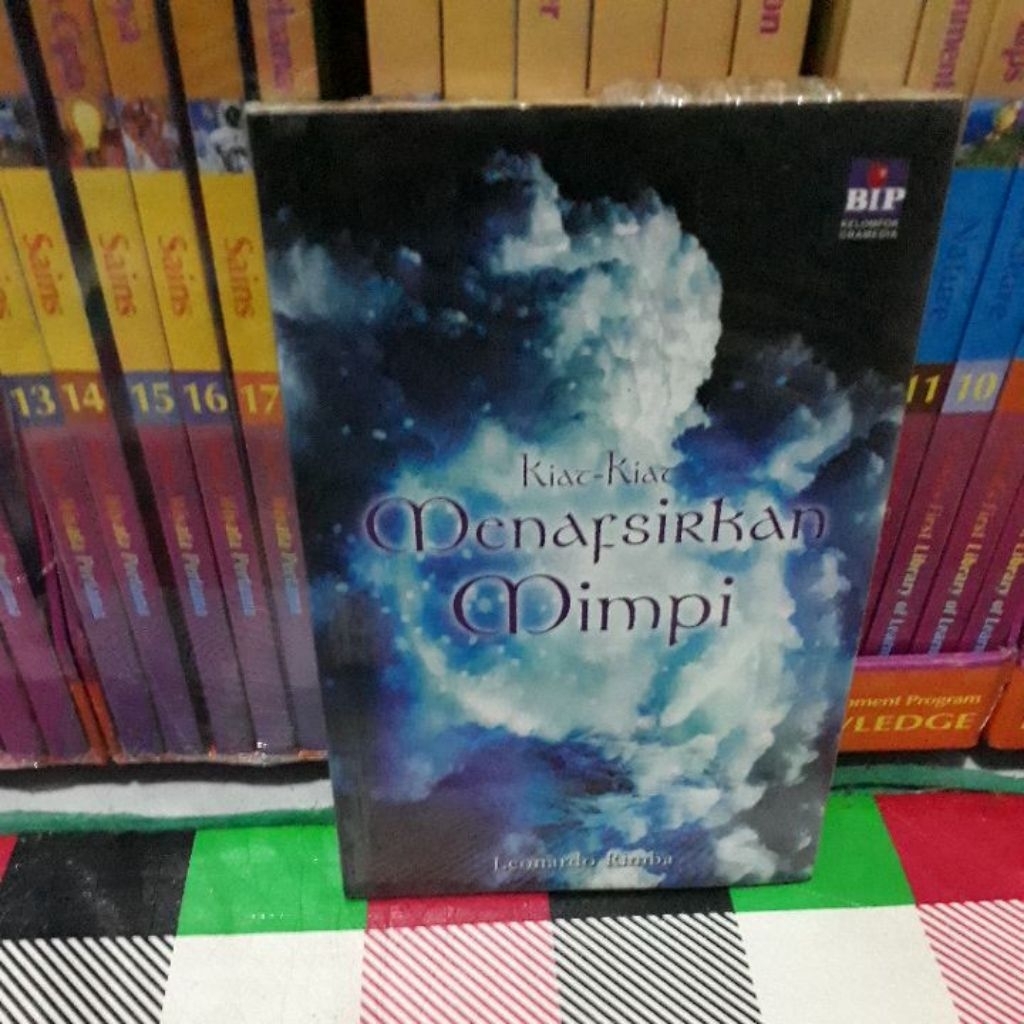 LEONARDO RIMBA KIAT-KIAT MENAFSIRKAN MIMPI