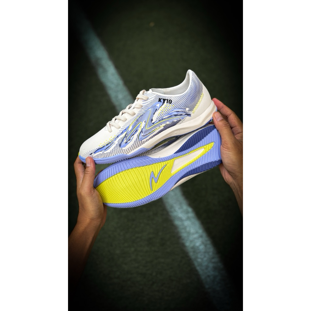 SPECS SPEEDBLAZE 4 IN + BORDIR NAMA - SEPATU FUTSAL