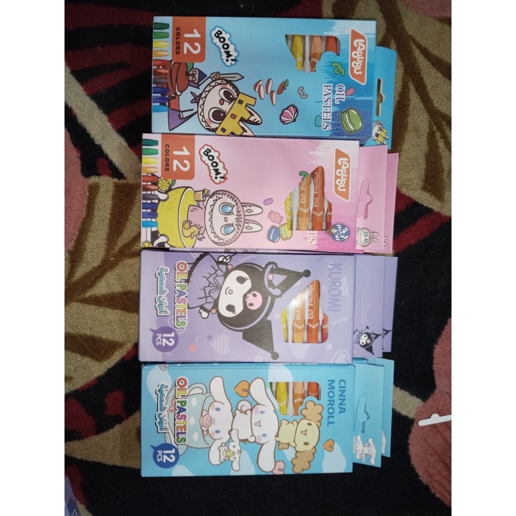 

Crayon warna Karakter