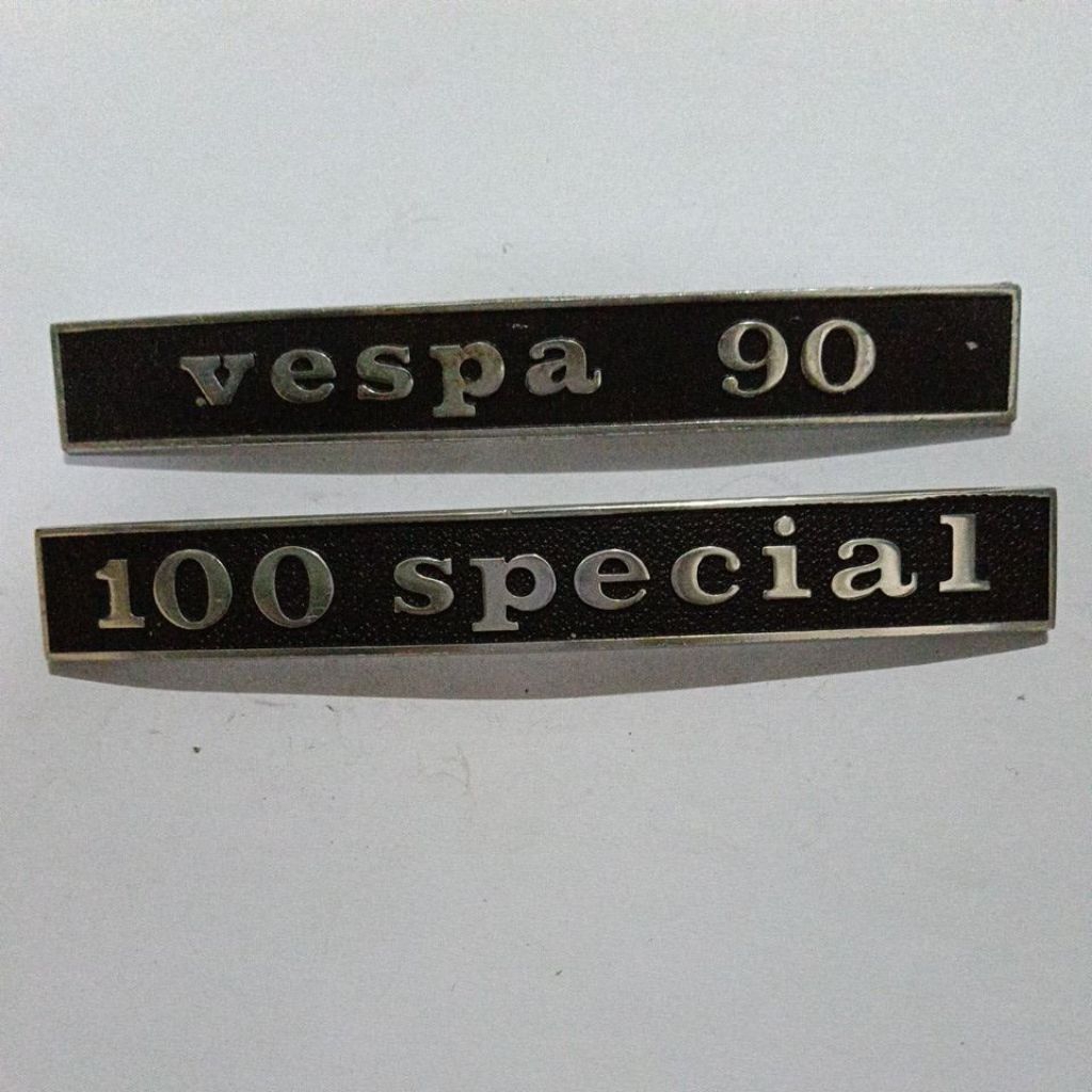 emblem vespa PTS 100 special dan vespa PTS 90