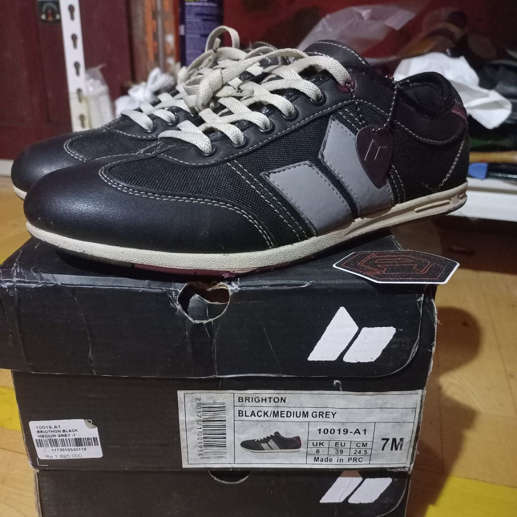 macbeth brighton grey 39