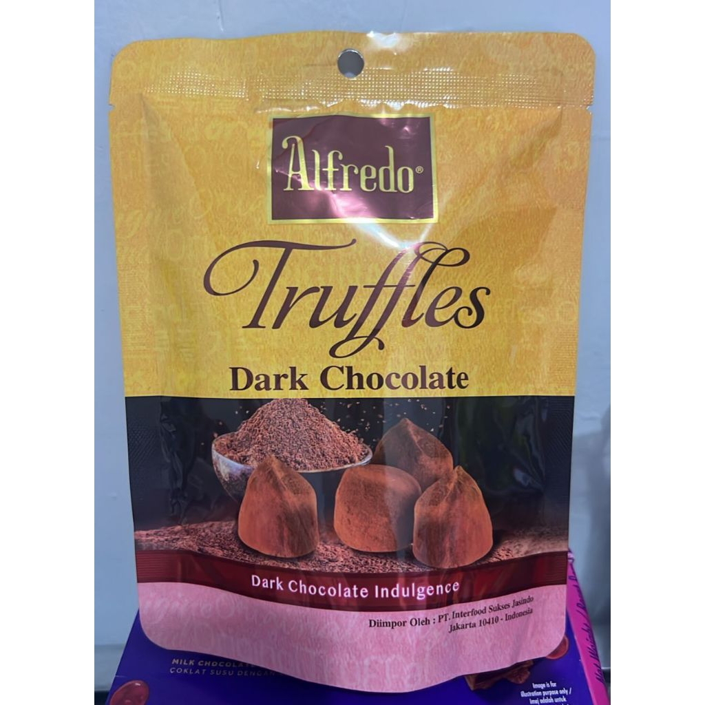 

ALFREDO TRUFFLES DARK CHOCOLATE INDULGENCE