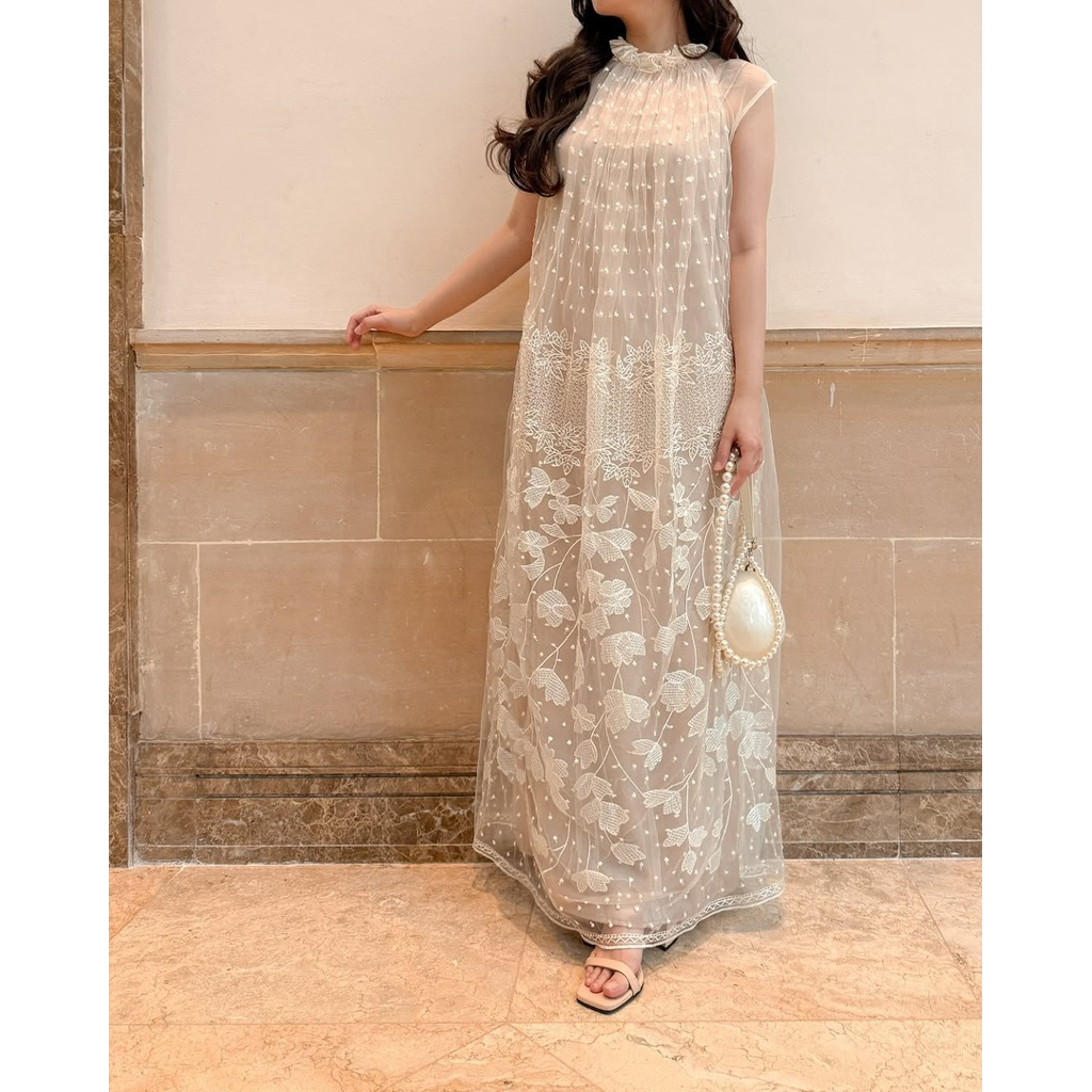 SEWA | RENT Gwenda Dress Ivory By Aura Label dress kondangan lamaran party