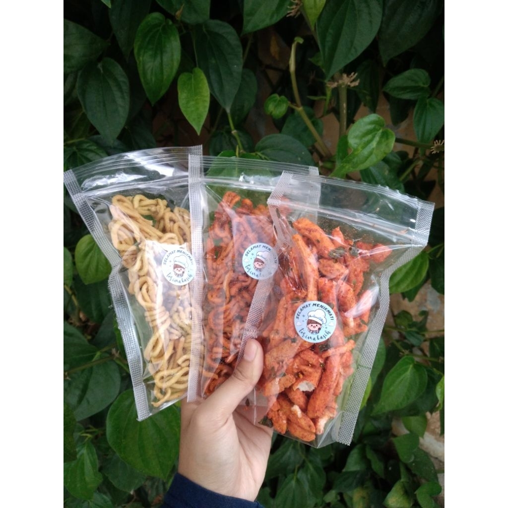 

Cemilan pedas / 100gram /dijamin nagih