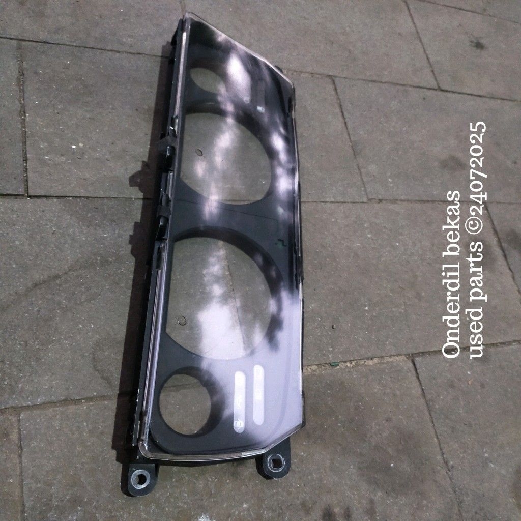 mika speedometer Nissan cefiro a31