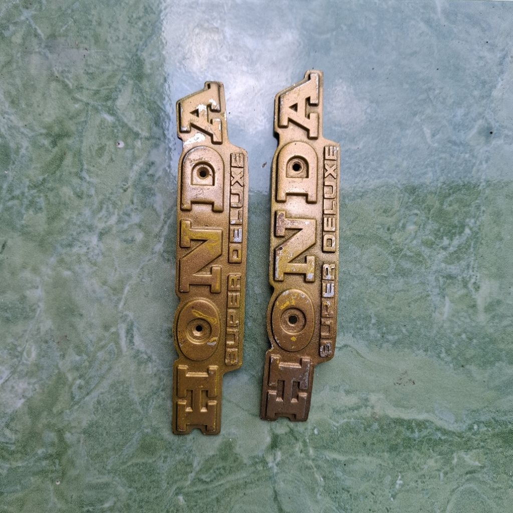 emblem tengki gl 100 ori