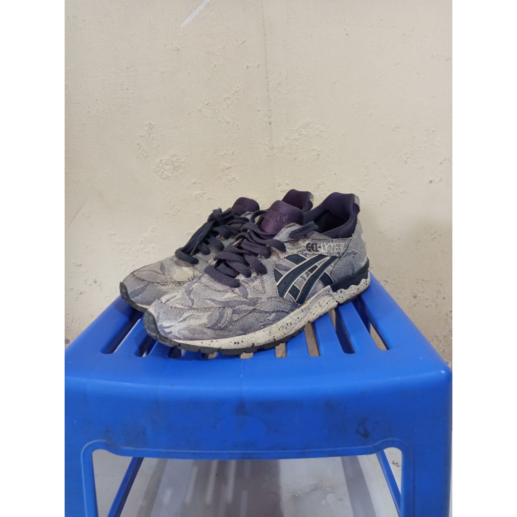 ASICS Gel-Lyte V (preloved)