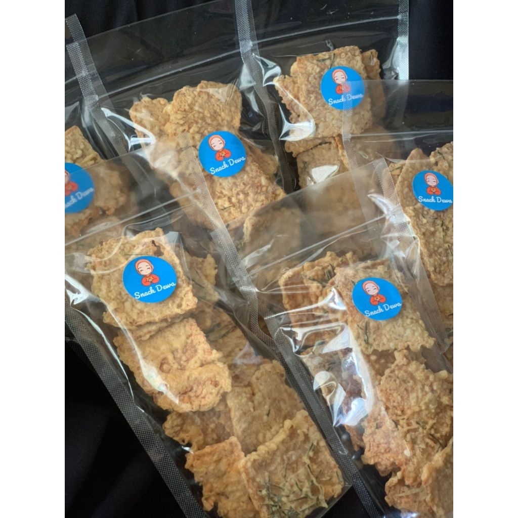 

Tempe Goreng Asin Daun Jeruk Dewa 200gr