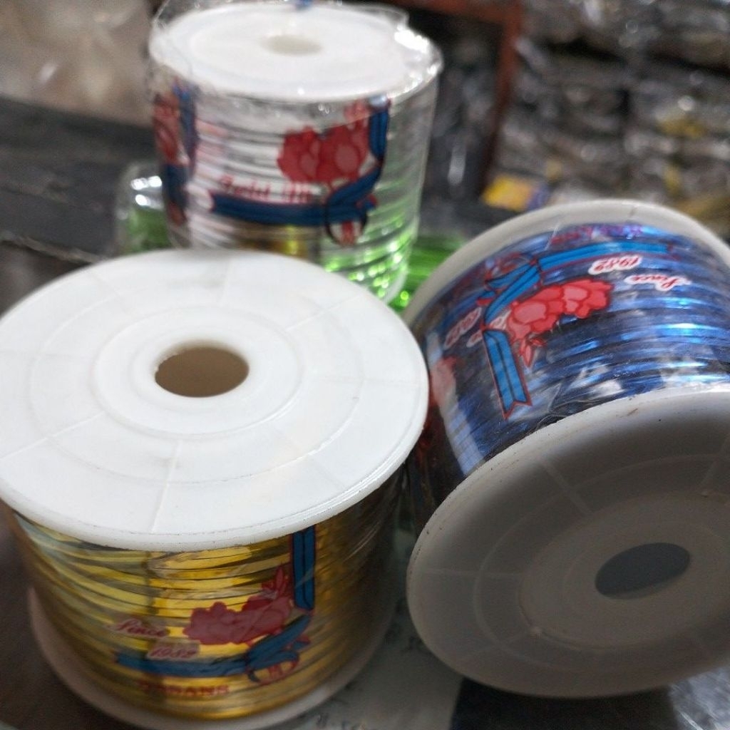 

tali kawat gulung deameter lebar gulungan 7cm.harga glodakan