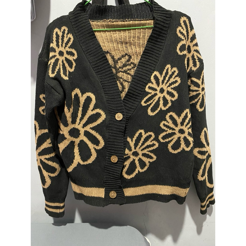 Cardi Rajut Premium Motif Bunga
